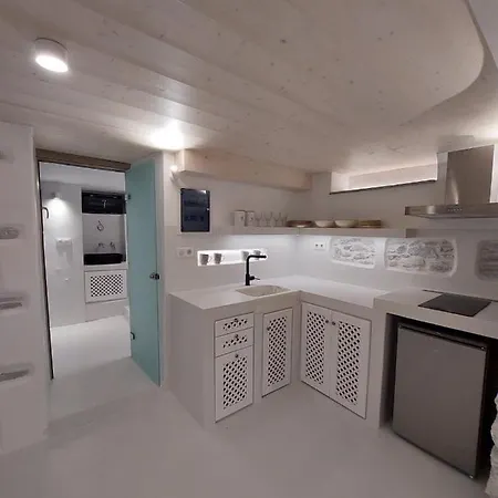 Апартаменты Margaret's In Town *